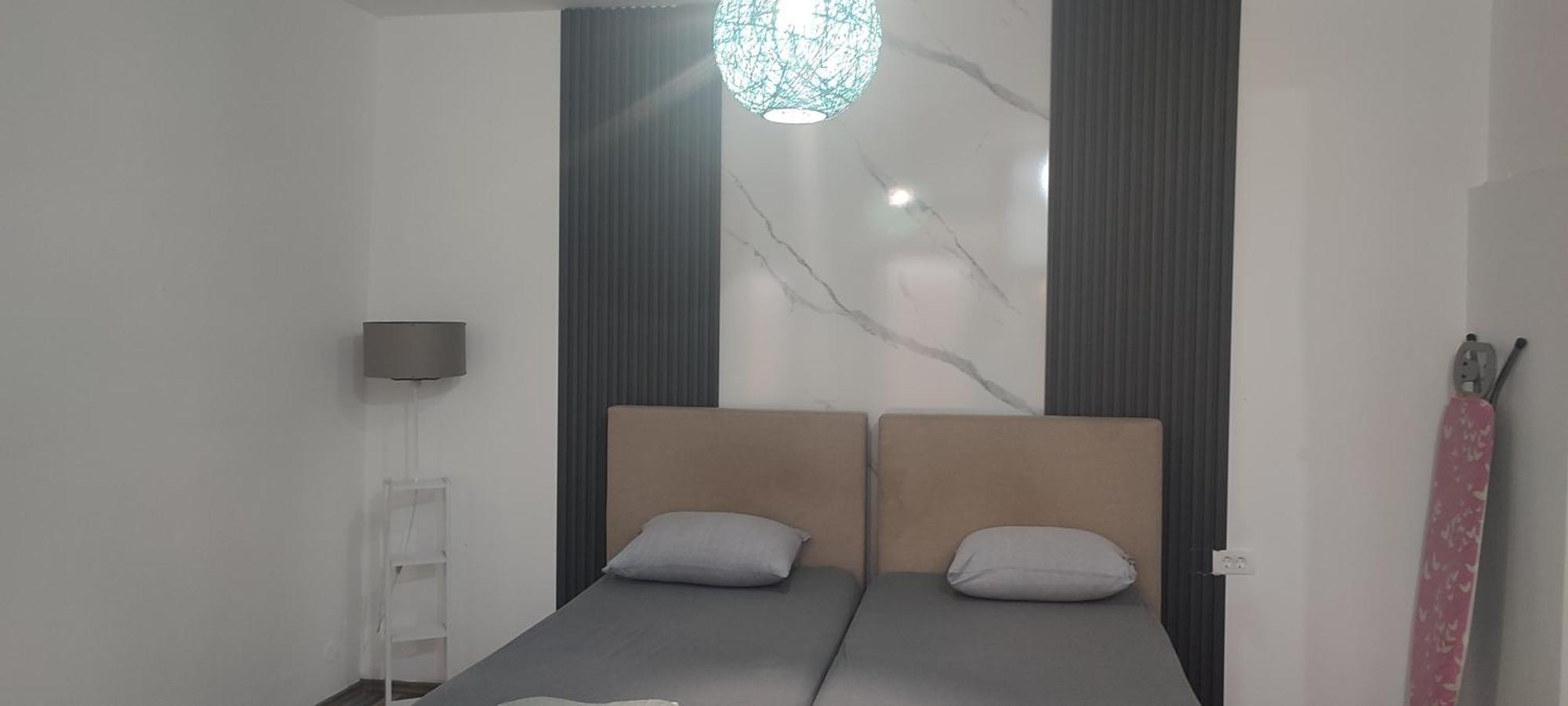V&J Apartments 포드고리차 외부 사진
