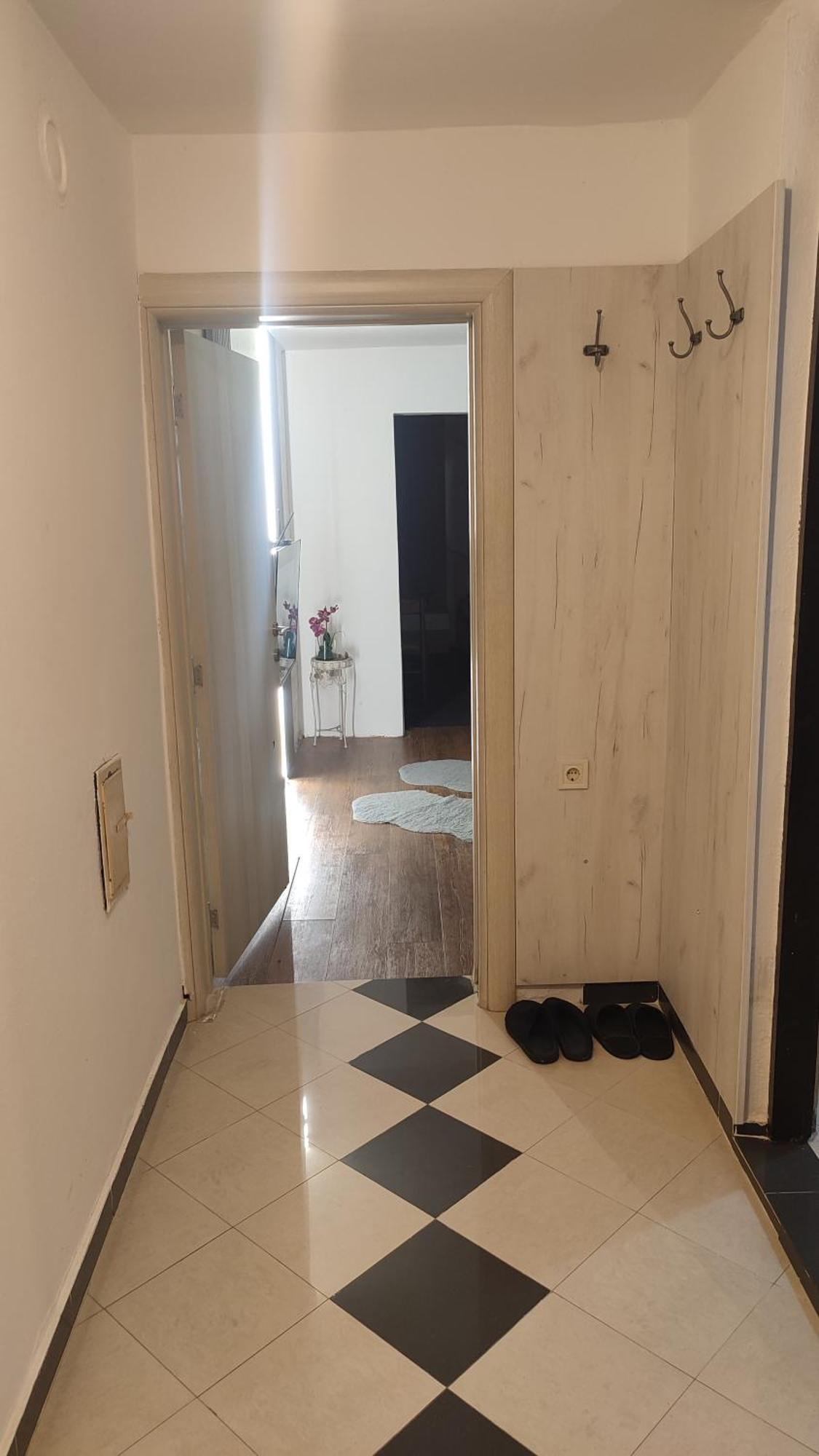 V&J Apartments 포드고리차 외부 사진